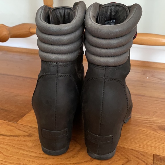 EUC Sorel Conquest Wedge Casual Leather Boot size 9 - Picture 3 of 5